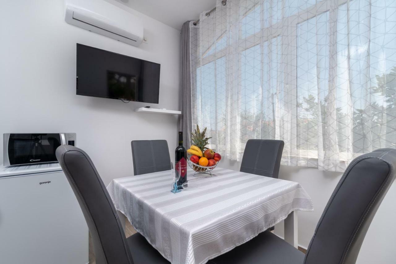 Apartman Niksi 트로기르 외부 사진